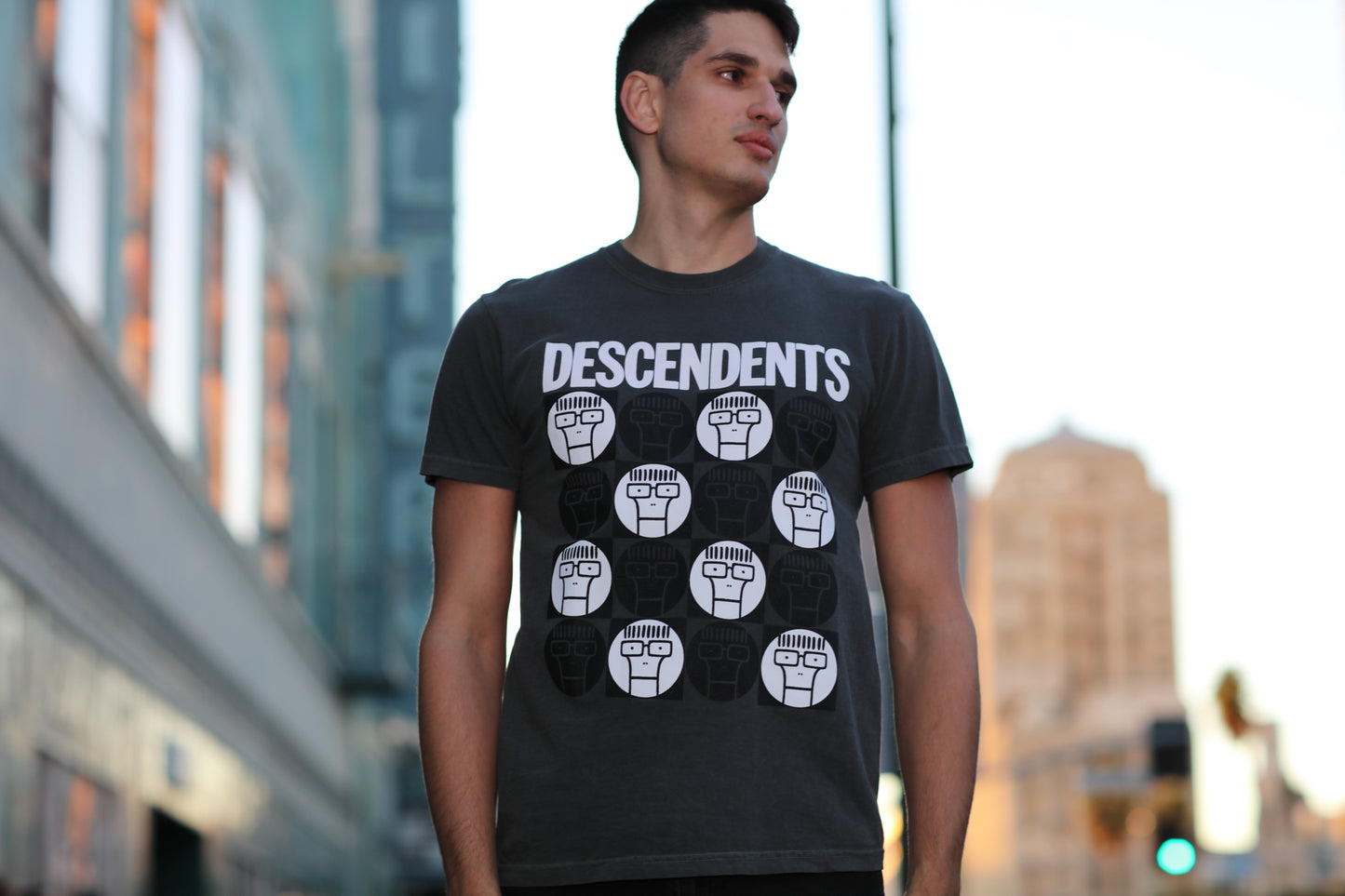 Milo Circles Tee (Pepper)