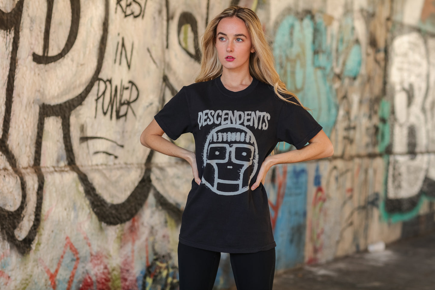 Spray Milo Tee (Black)