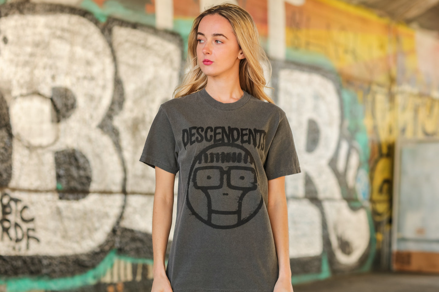 Spray Milo Tee (Pepper)