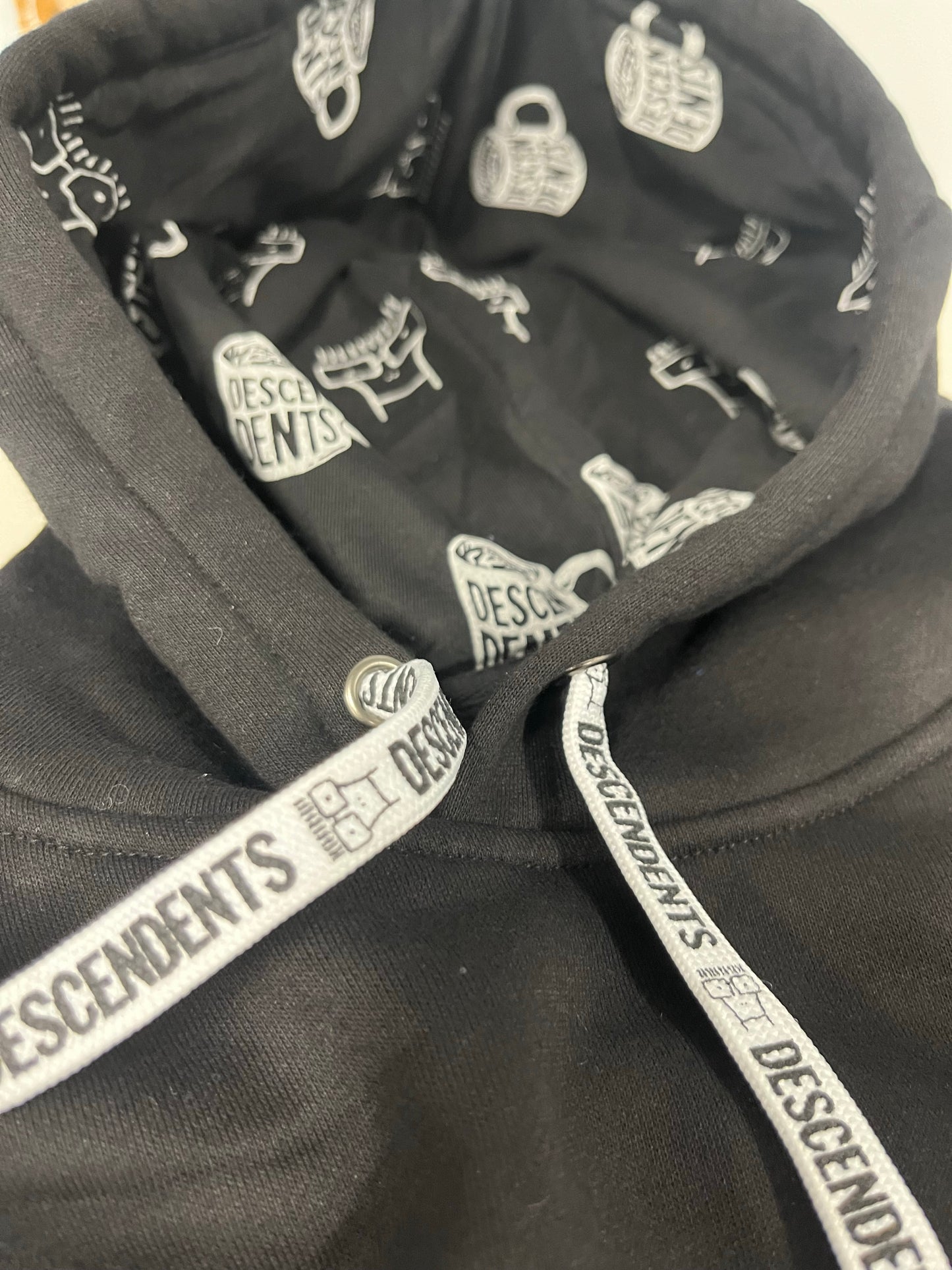 Milo Logo Premium Pullover Hoodie (Black)