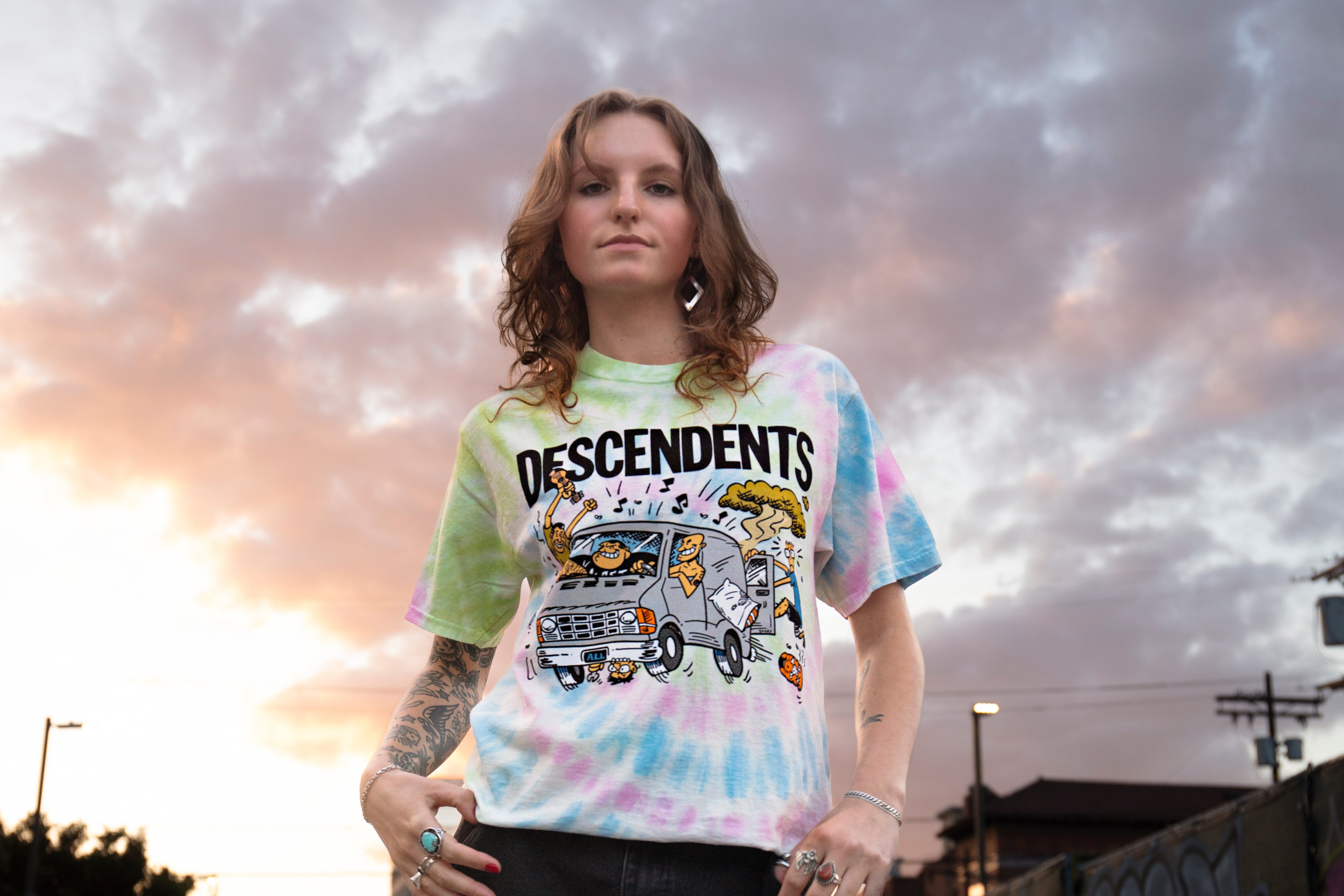 Van T-Shirt (Watercolor Spiral Dye) – Descendents Store